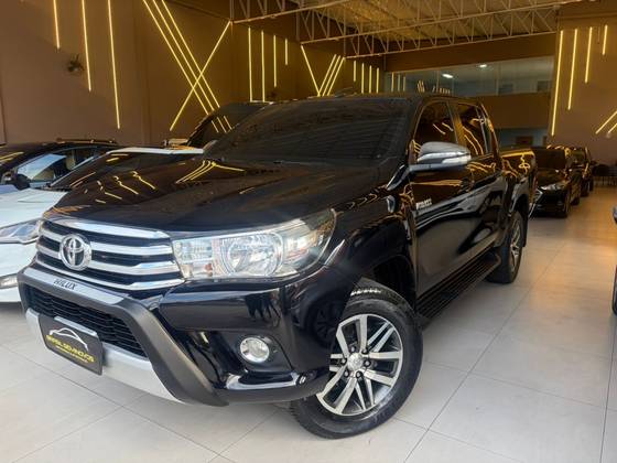 TOYOTA HILUX 2.8 SRV 4X4 CD 16V DIESEL 4P AUTOMÁTICO